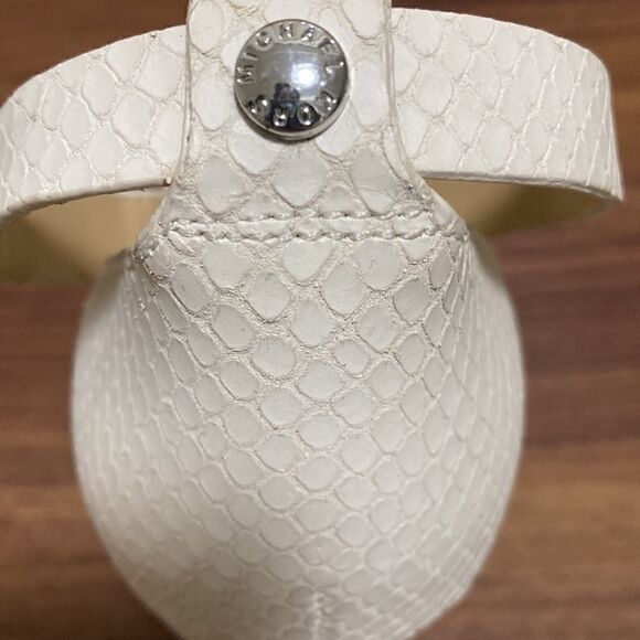 Michael Michael Kors Hutton White Embossed Ankle Strap Sandals. Size 8. - Picture 9 of 10